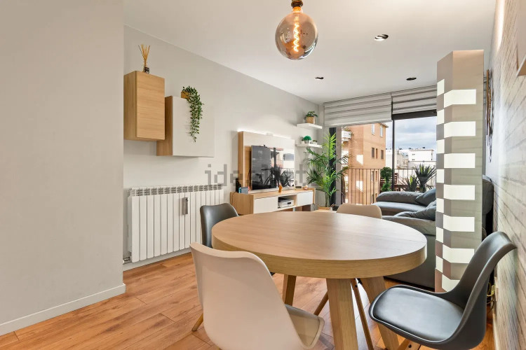 Piso en rambla de Sant Nebridi