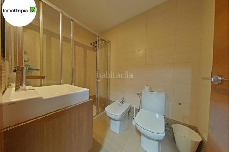 Dúplex piso en venta en les arenescan montllorla grípia08227 en Terrassa