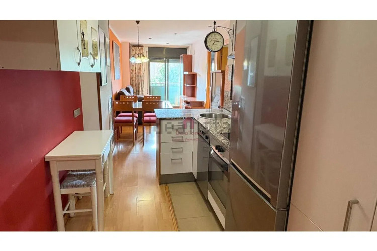 Piso en calle de la Poetessa Caparà