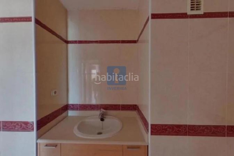 Piso inmueble ilegalmente okupado situado en la calle montsià 36, 13, , barcelona en Terrassa