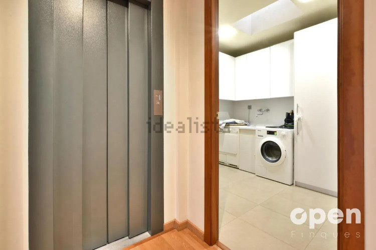 Chalet adosado en calle de la Poetessa Caparà