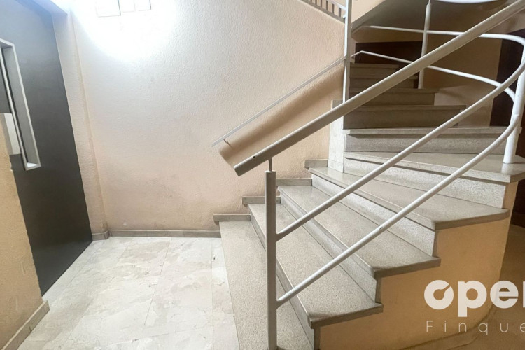 Mestre Serrat, Barri del Centre