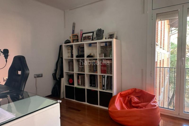 Piso  a la venta en avenida santa eulalia, ! en Terrassa