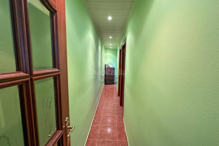 Piso  en venta luminoso, bien ubicado y listo para entrar a vivir! en Terrassa