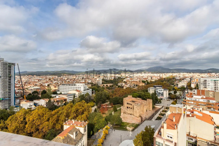 Dúplex en Barrio Centre