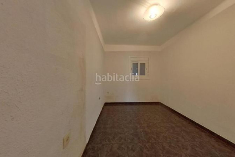 Piso  okupado de 2 habitaciones ca nanglada en Terrassa