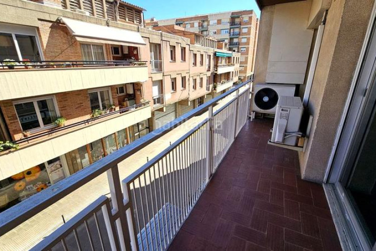 Piso gran piso junto parc vallparadis en Vallparadís - Antic Poble de Sant Pere Terrassa