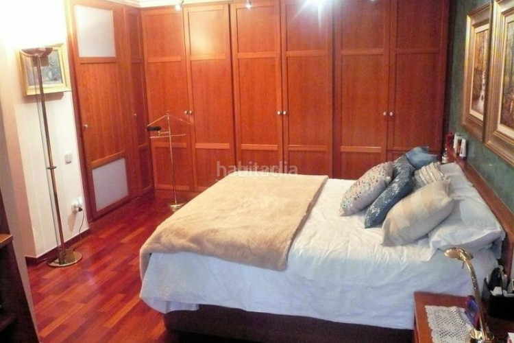 Casa gran casa cantonera en Ca n'Aurell Terrassa