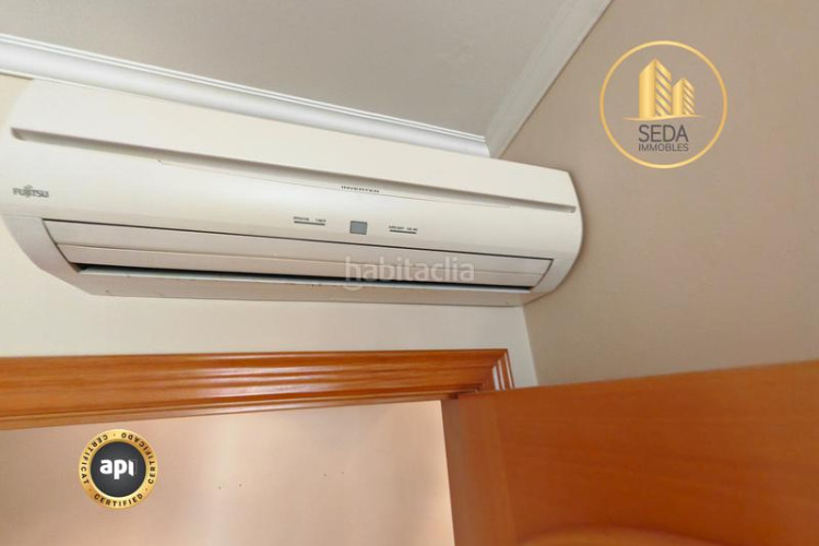 Casa dos viviendas independientes en una sola casa en la gripia – les arenes en Terrassa