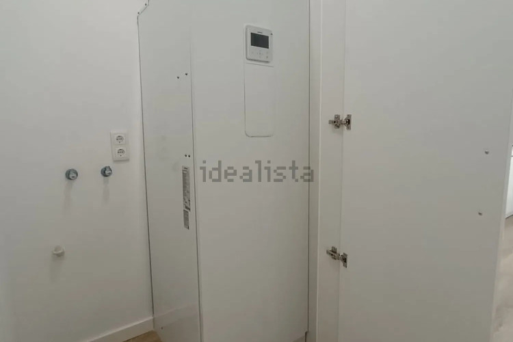 Piso en calle Transversal, 181