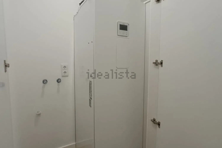 Piso en calle Transversal, 181