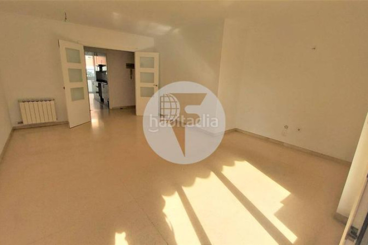 Piso espectacular piso de 113 m con gran balcón en zona olímpica en Terrassa