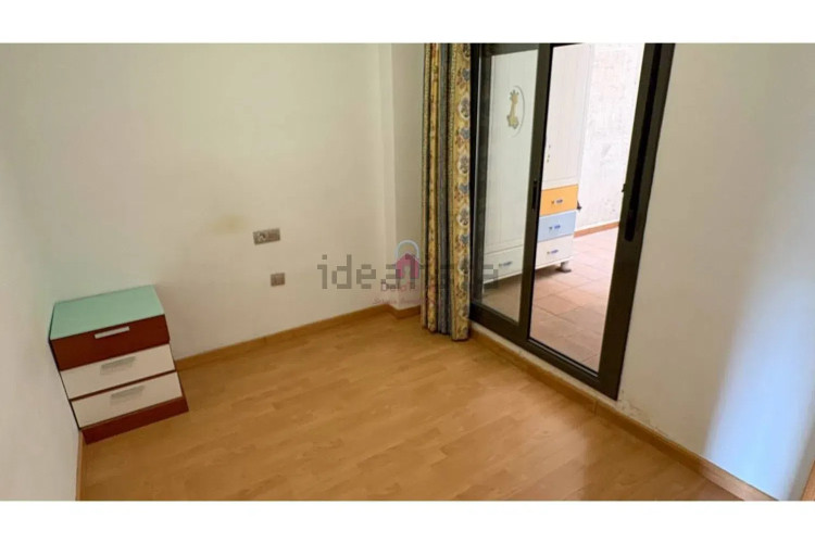 Piso en calle de la Poetessa Caparà