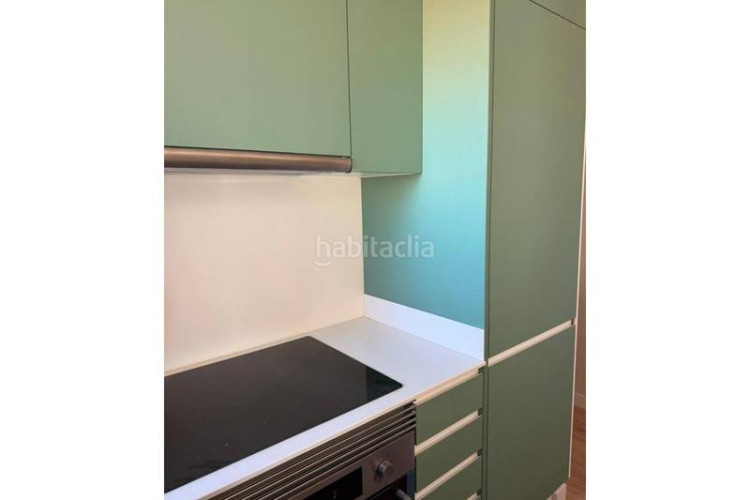 Piso escoles, acabado de reformar en Plaça Catalunya - Escola Industrial Terrassa