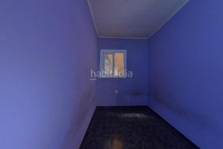 Piso  okupado de 2 habitaciones ca nanglada en Terrassa