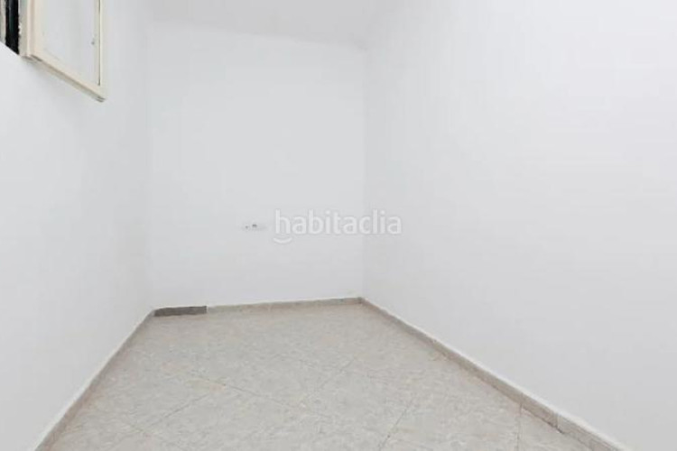 Piso ¡espacioso piso , ideal para familias! en La Maurina Terrassa