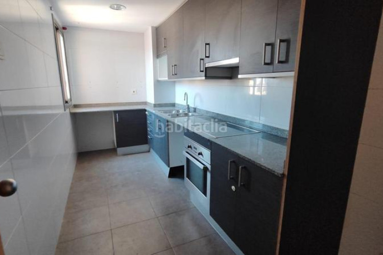 Piso  de 3 habitaciones, y 2 baños en Egara Terrassa