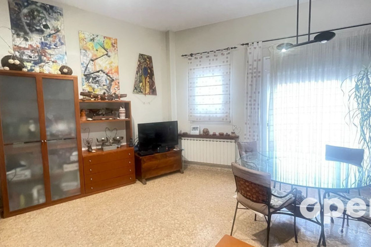 Mestre Serrat, Barri del Centre