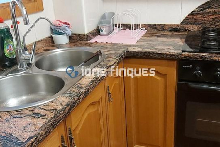 Piso ione finques ofrece en Can Parellada Terrassa