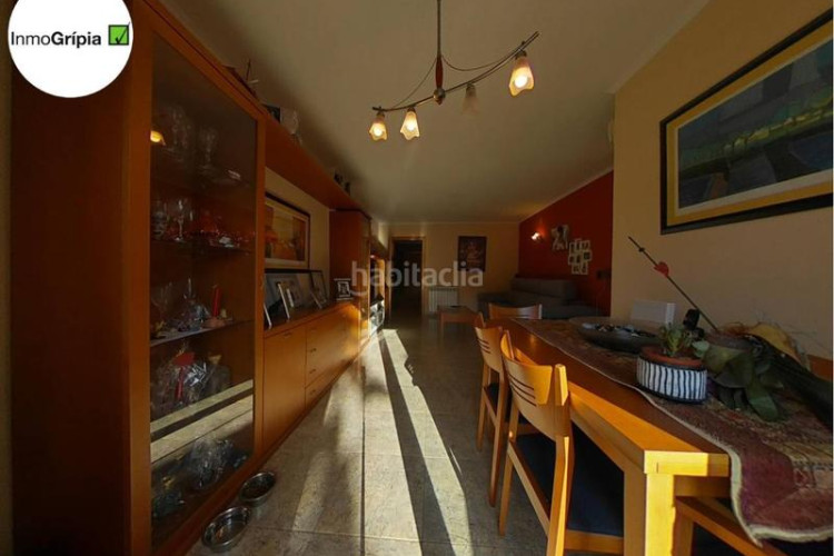 Piso  en venta en les arenescan montllorla grípia08227 en Terrassa