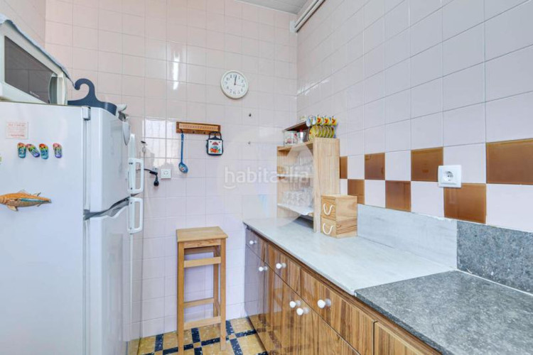 Casa exclusiva casa de tres plantas y un estudio a tan solo 5 minutos del centro en Terrassa