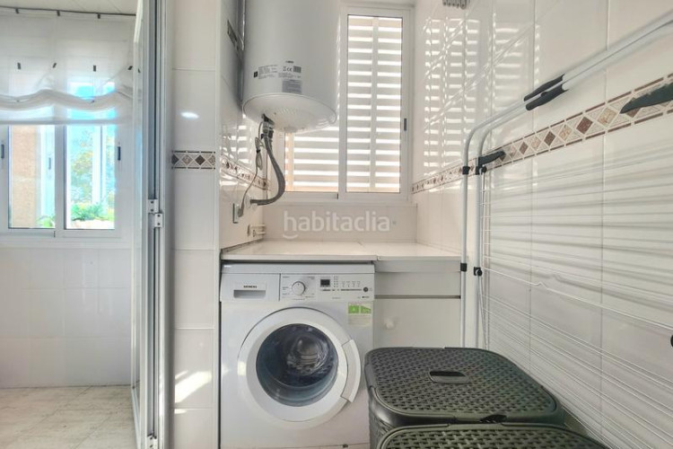 Piso 3 dormitorios, piscina, parking y trastero en Terrassa