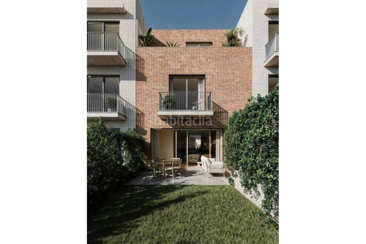 Casa magnífica casa en venta en calle alcoi en Zona Esportiva Terrassa
