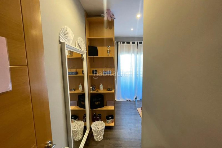 Dúplex zona de Sant Pere Nord. dúplex de 3habs. + estudio + 3lav. + terraza + balcón en Terrassa
