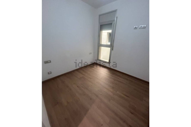 Piso en venta en Carretera de Rellinars