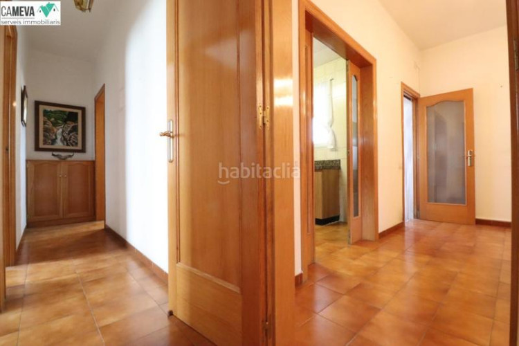 Piso 4 habitaciones y balcón en La Maurina Terrassa
