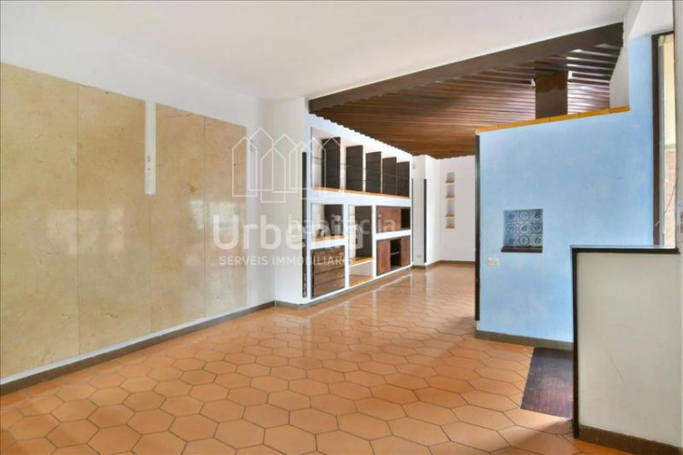 Dúplex piso con gran terraza ! en Cementiri Vell Terrassa