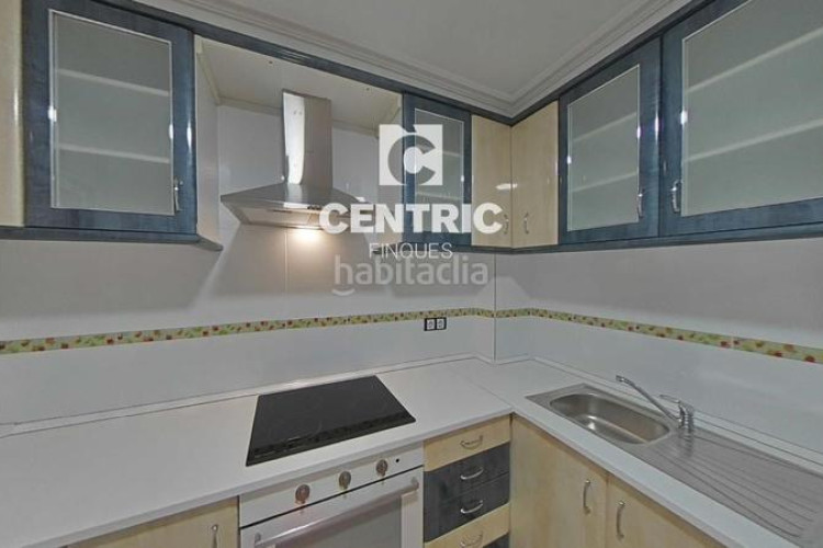 Piso  moderno con 3 habitaciones gran oportunidad ! en Terrassa