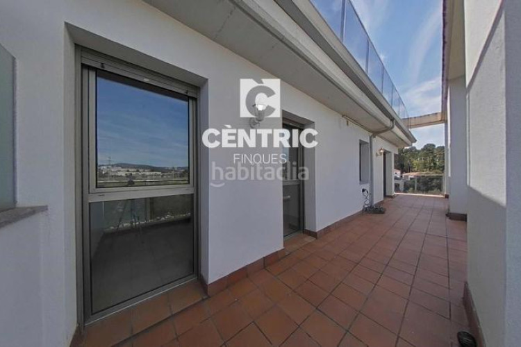 Dúplex piso luminoso con 3 habitaciones gran oportunidad de inversión! en Terrassa