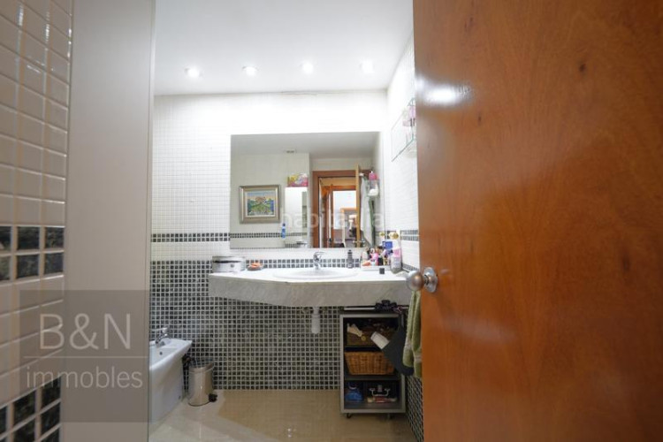 Dúplex impresionante dúplex de 4 dormitorios con 3 salidas al exterior espaciosidad y luz natural en cada rincón en Terrassa