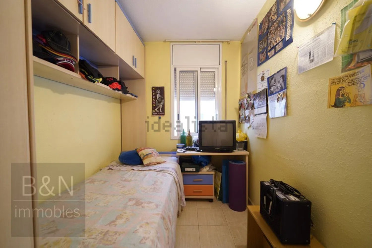 Piso en Barrio Les Arenes