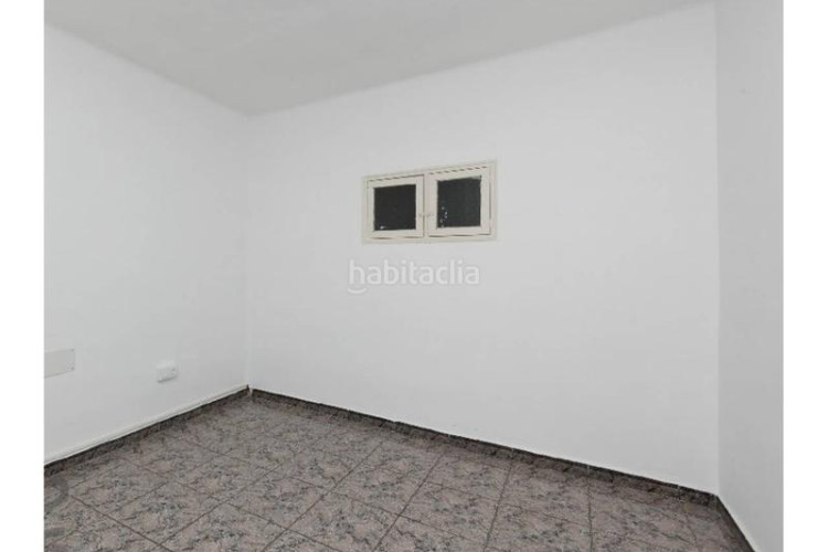 Casa Roc Blanc casa okupada en Roc Blanc Terrassa