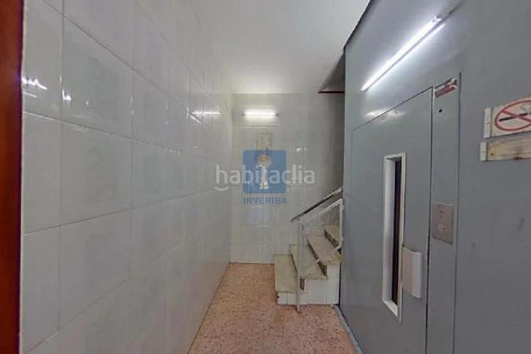 Piso inmueble ilegalmente okupado situado en la calle europa 4, esc. c, 52, , barcelona en Terrassa