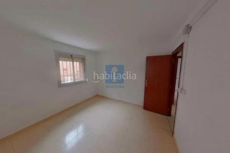Piso inmueble ilegalmente okupado situado en la calle cavall bernat 45, 1 1, , barcelona en Terrassa