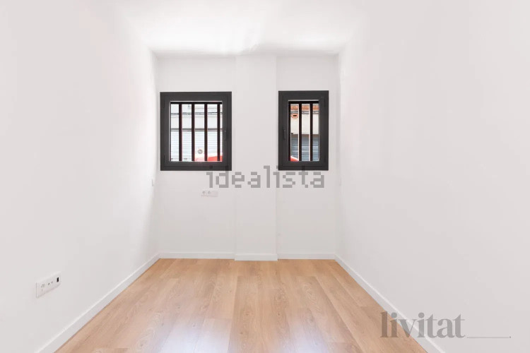 Piso en calle Transversal, 181