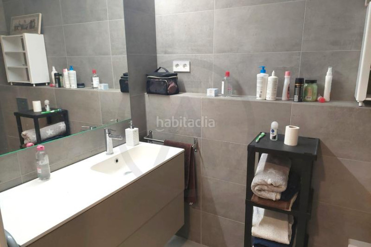 Piso junto a rambla egara! en Ca n'Aurell Terrassa