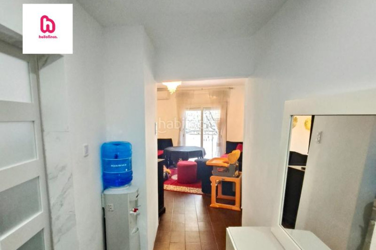 Piso  de 3 habitaciones para entrar a vivir con balcón y ascensor en Terrassa