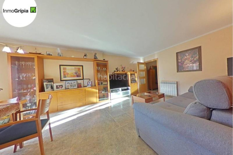 Piso  en venta en les arenescan montllorla grípia08227 en Terrassa