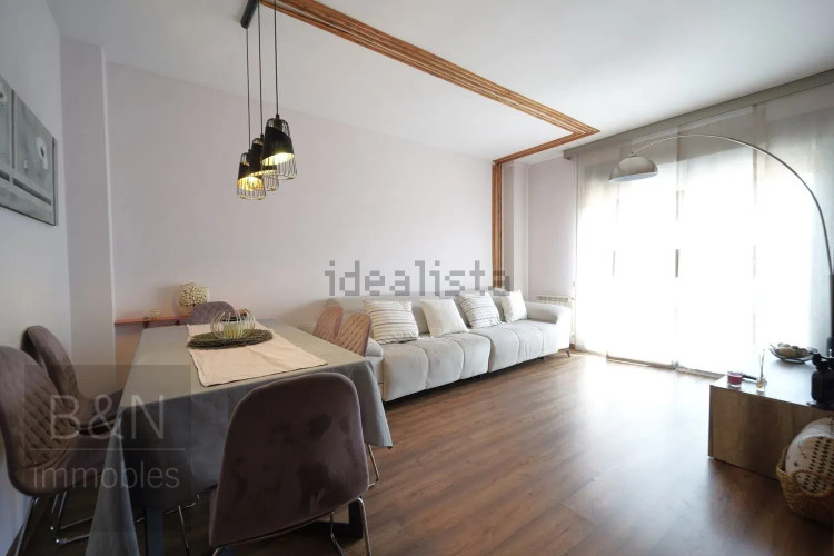 DÚPLEX EN EXCLUSIVA CON TERRAZA PRIVADA Y PLAZA DE GARAJE – UN HOGAR PARA VIVIRLO