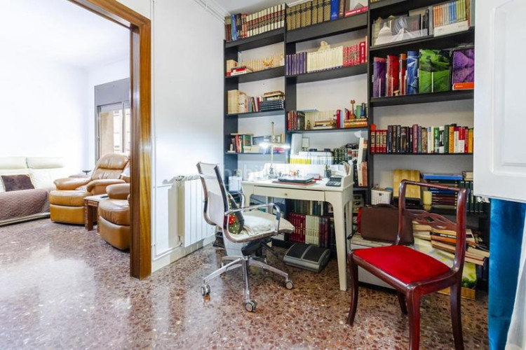 Dúplex todas las habitaciones son exteriores en Cementiri Vell Terrassa