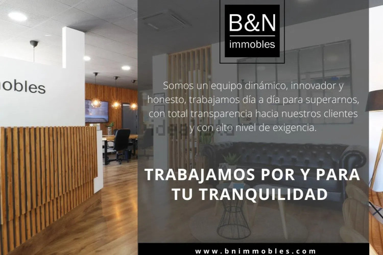 En exclusiva: planta baja con alma de hogar, gran terraza y parking en un entorno tranquilo rodeado