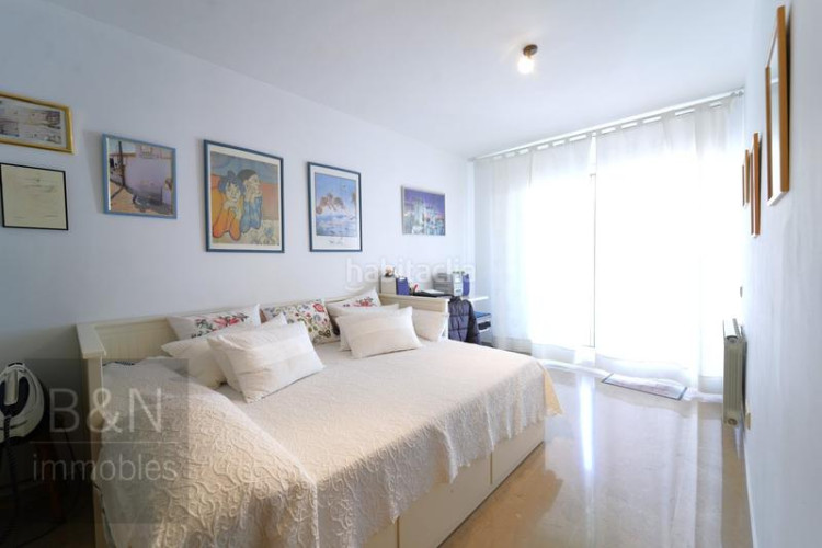 Dúplex espectacular terraza, garaje privado capacidad para 4 coches, vivienda amplia y luminosa! en Terrassa