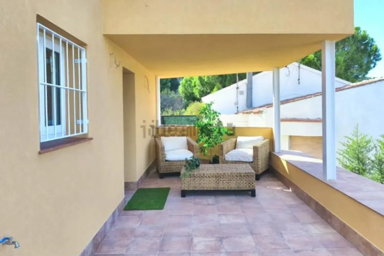 Casa independiente en calle de la Llebre