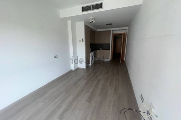 Piso en venta en Carretera de Rellinars