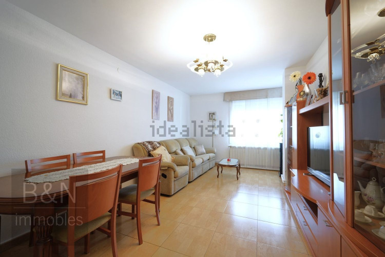Amplia vivienda de ensueño en una ubicación privilegiada con 4 dormitorios y patio interior