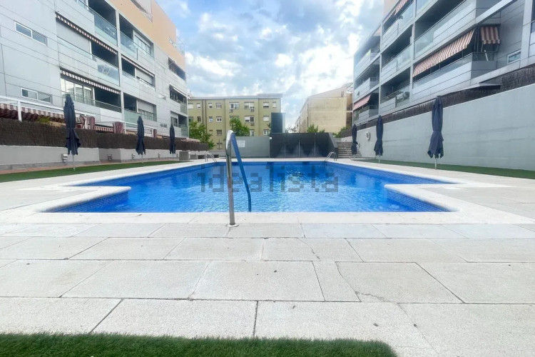 Piso en avenida de la Lacetània, 58